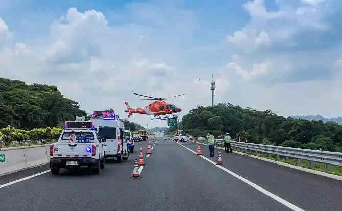 萨嘎高速公路汽车救援案例